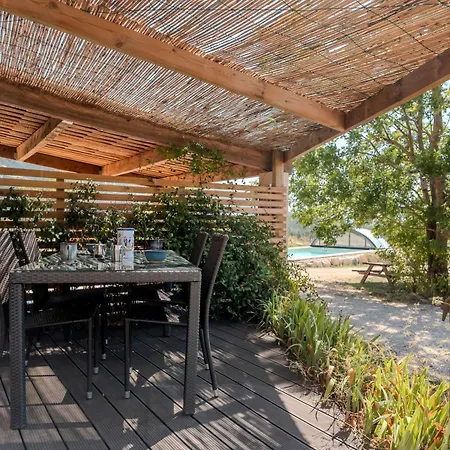 - Piscine Et Terrasse Appartement *