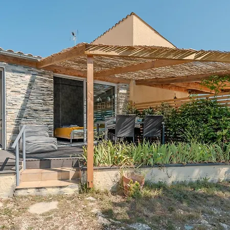 - Piscine Et Terrasse Appartement *